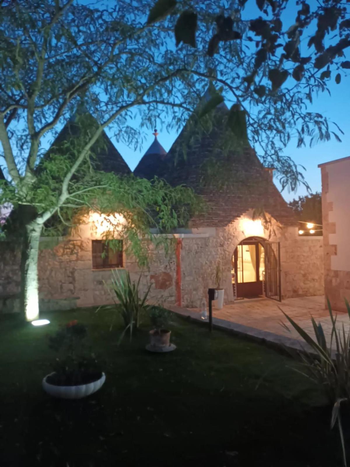 Trulli Allegretti Ночи Екстериор снимка