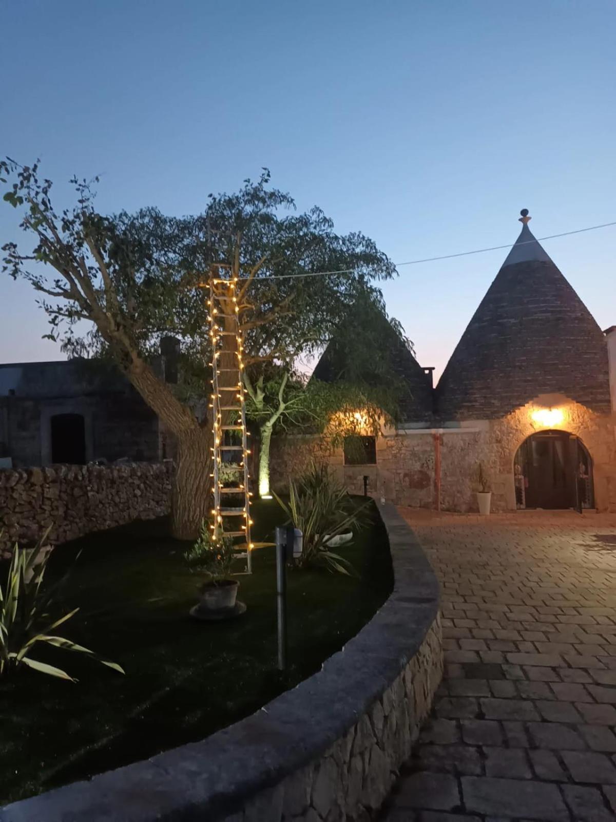 Trulli Allegretti Ночи Екстериор снимка